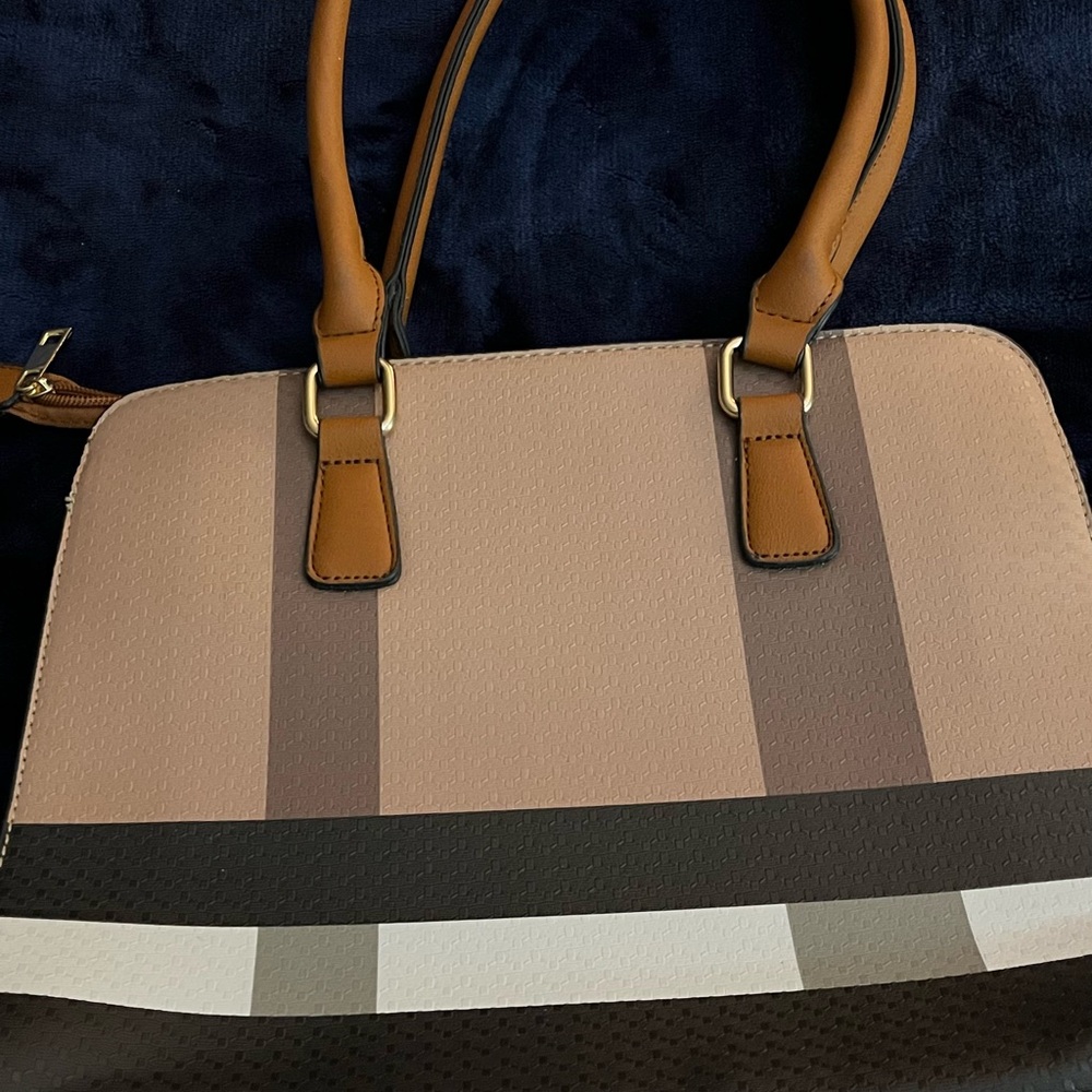 Sophisticated Brown and Black Satchel with Structured Design - Picture 2 of 5